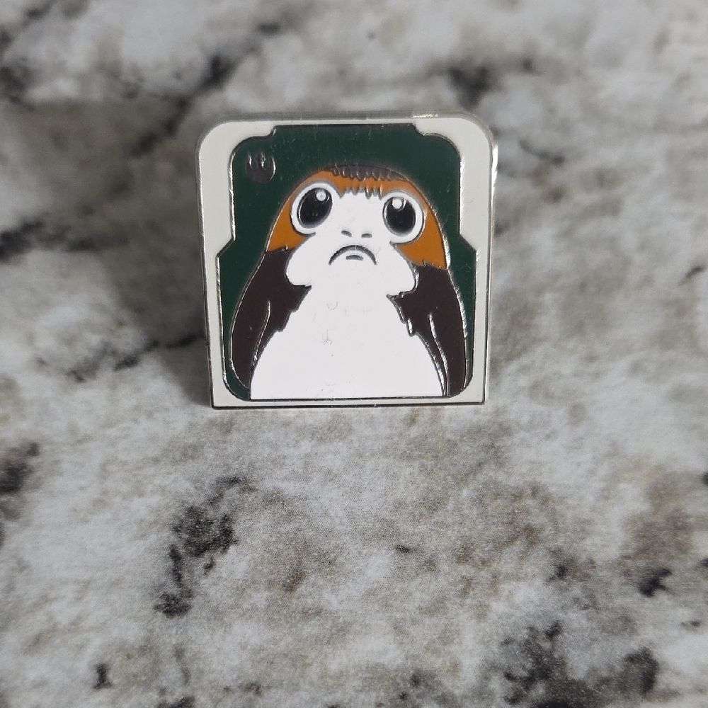 Disney Star Wars Enamel Pin